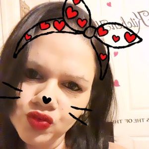 Meet your Posher, Monika